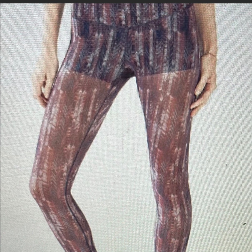 Fabletics Mesh PowerForm Leggins